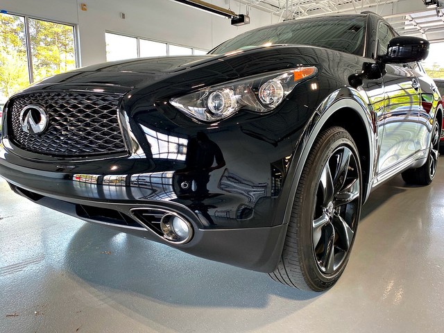 Pre-Owned 2017 INFINITI QX70 S Sport Package-Premium Package SUV in ...